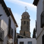 Torre catedral vista desde las calles de Baeza