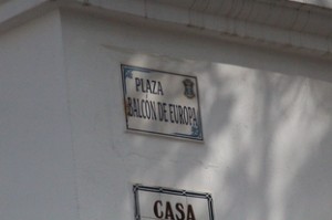 Letrero de la Plaza del Balcón de Europa