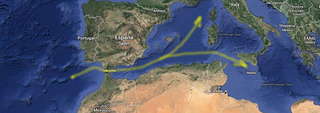 Ruta del atún en primavera. La fotografía de satélite es de Google. Las flechas son nuestras. En otioño, la ruta es la inversa.